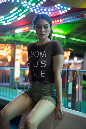 Mom Hustle - T-Shirt